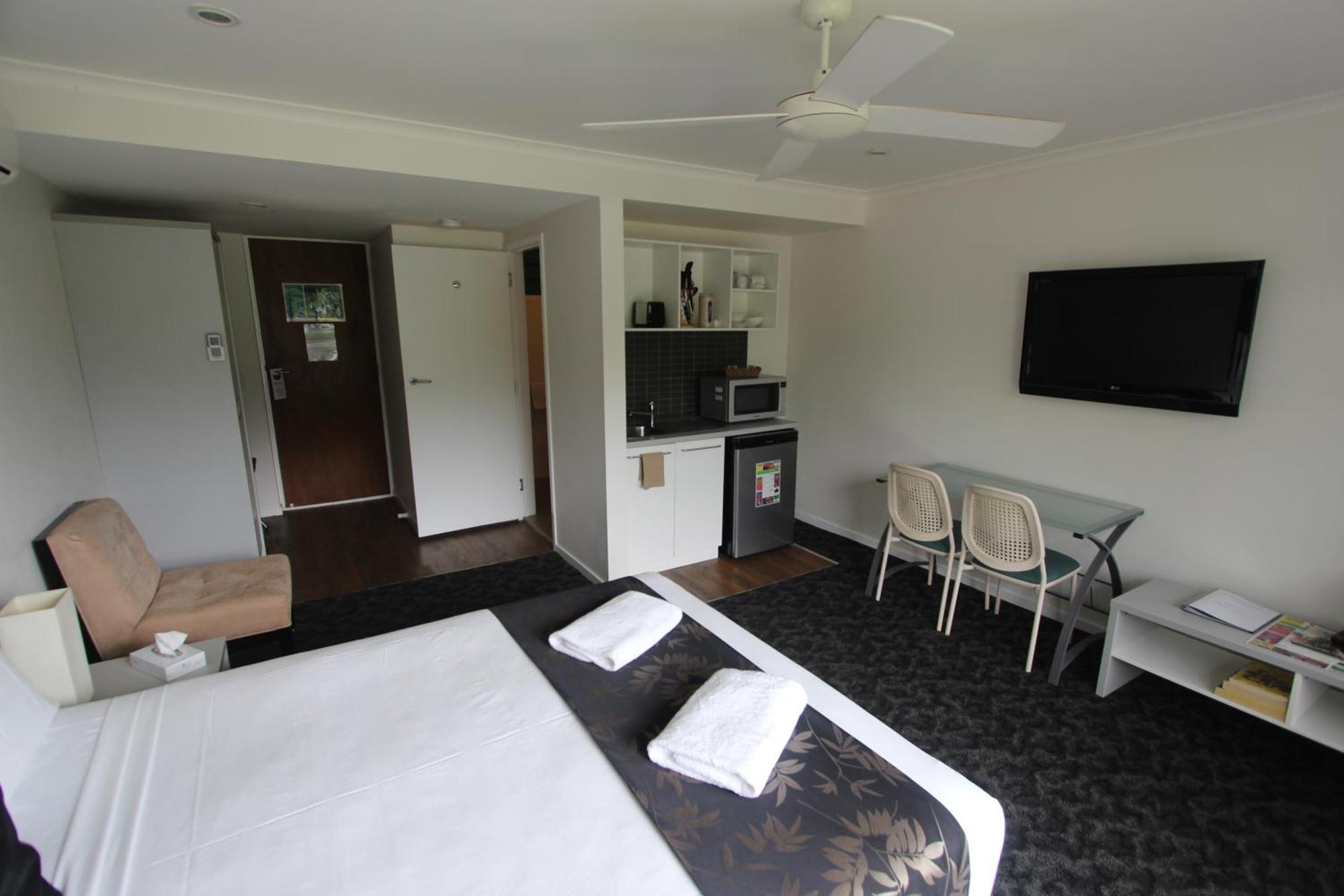 Shoredrive Motel Townsville Room photo