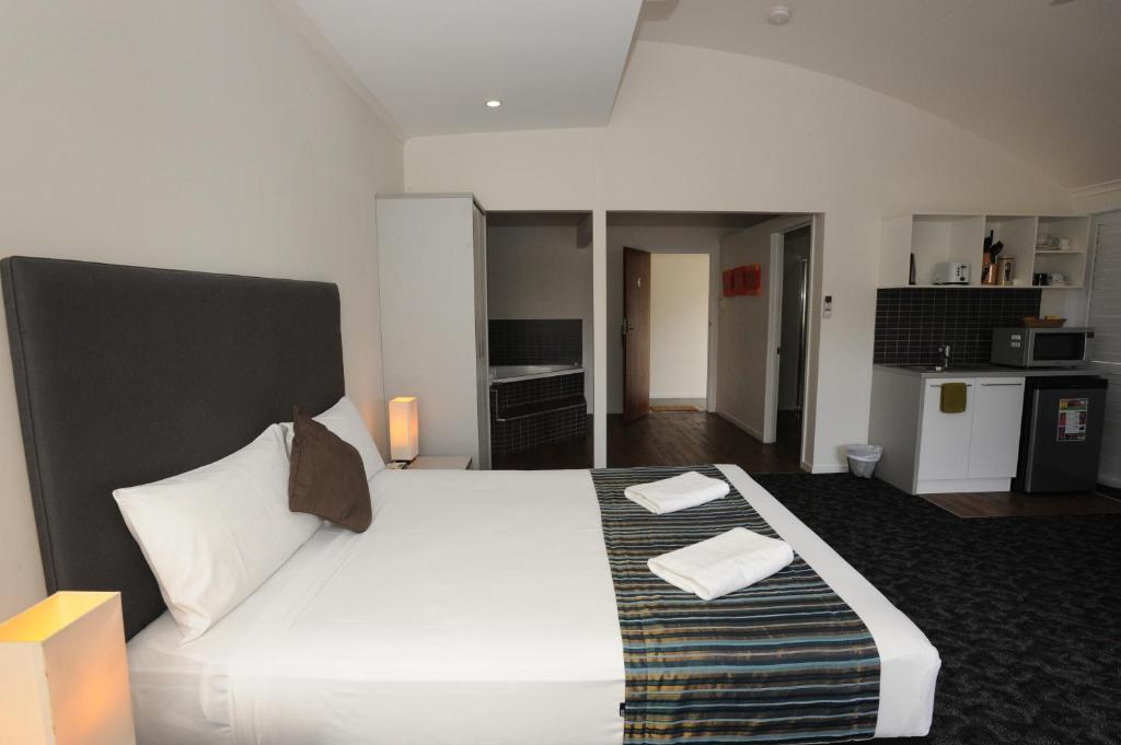 Shoredrive Motel Townsville Room photo